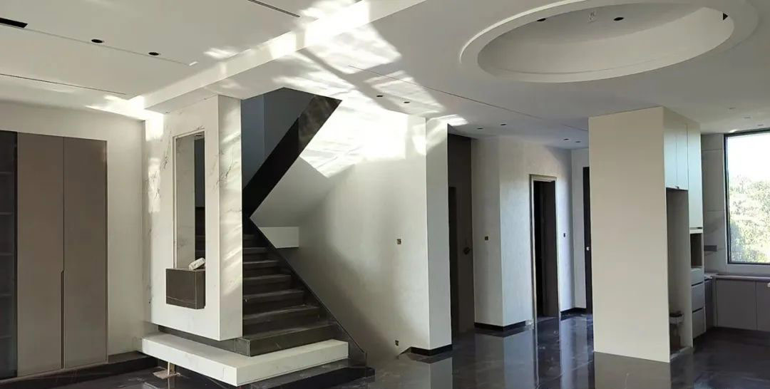 案例分享 | 奢华大气的专属表达，Velour威鲁和Silkric斯克瑞在大宅中的应用